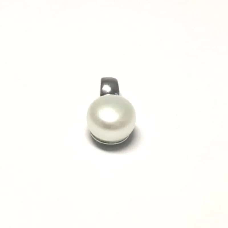 Silver beaded ladies pendant